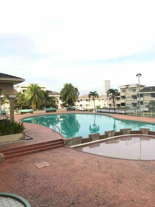 The Nest - Cozy 3-Bedroom Condo, Shah Alam Eksteriør billede